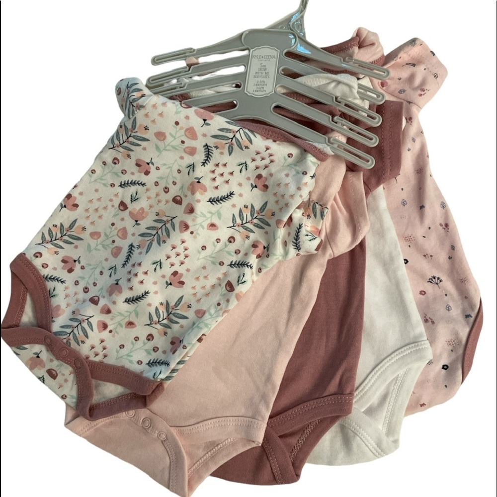 Kyle & Deena 5 pack onsies, 0-6M, Pink, White, Rose, & floral